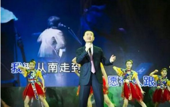 香港估值从来低，万达为何今朝要退市？